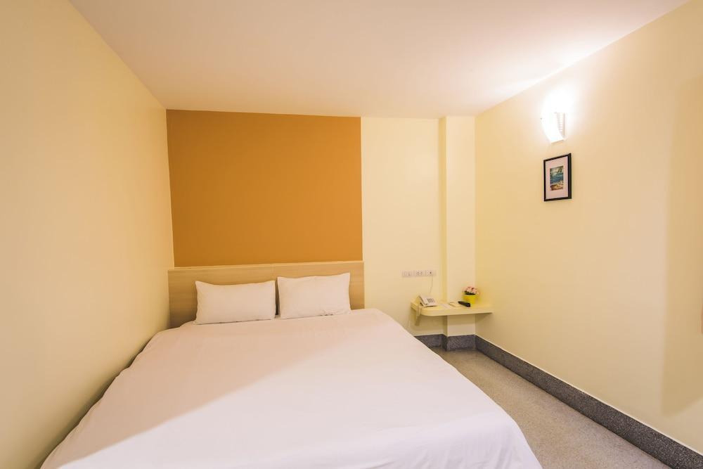 New Suanmali Hotel Bangkok Bagian luar foto
